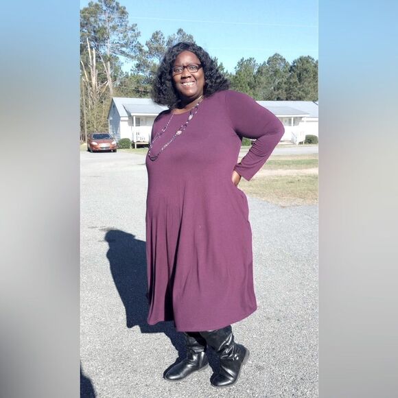 Plus size plum midi dress - Picture 1 of 1